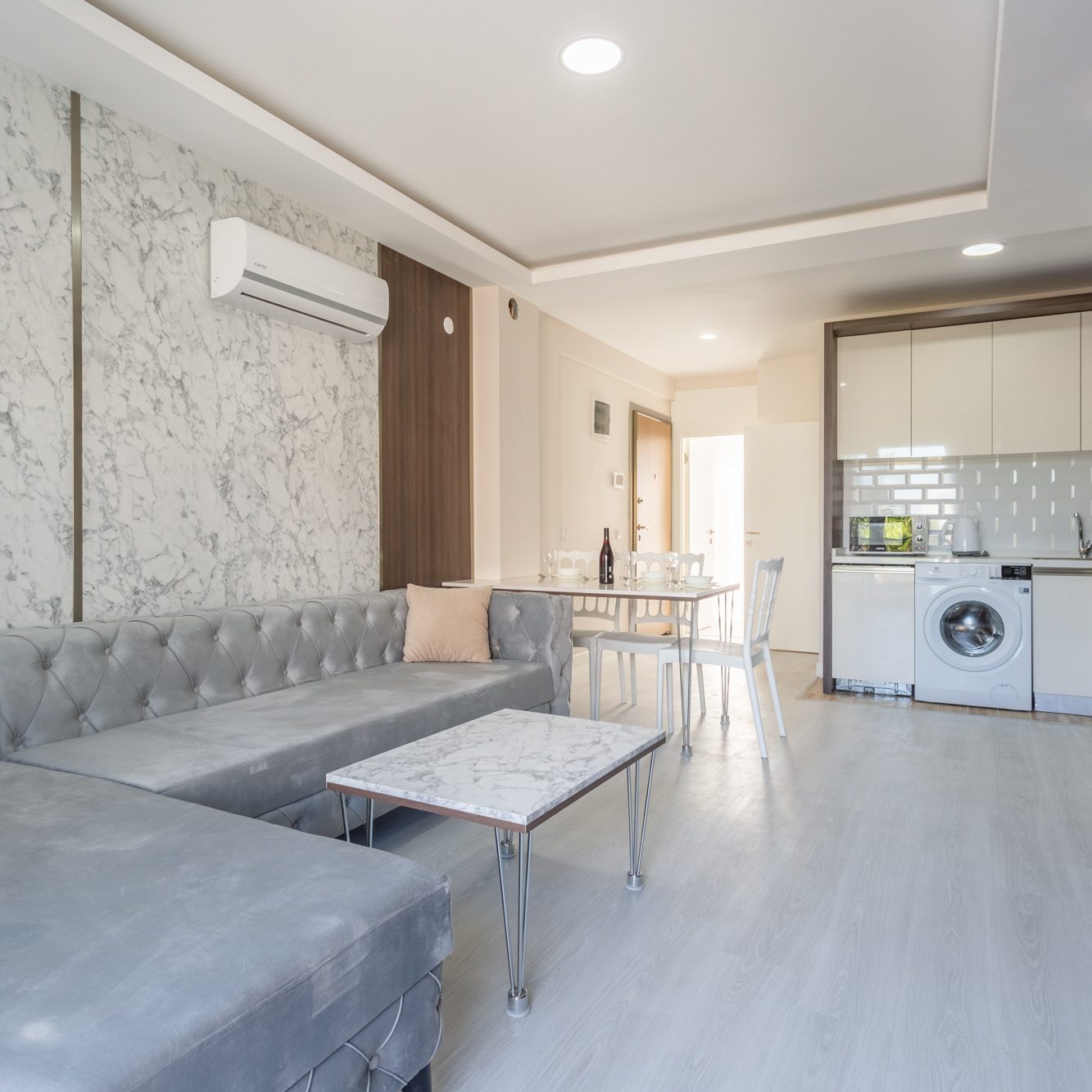 DeluxeApartment-Small-12